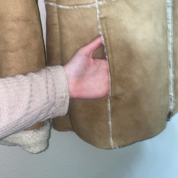 🐆Vintage Tan Route 66 Faux Fur Lined Zip Up Penny Lane Coat! - Picture 6 of 12